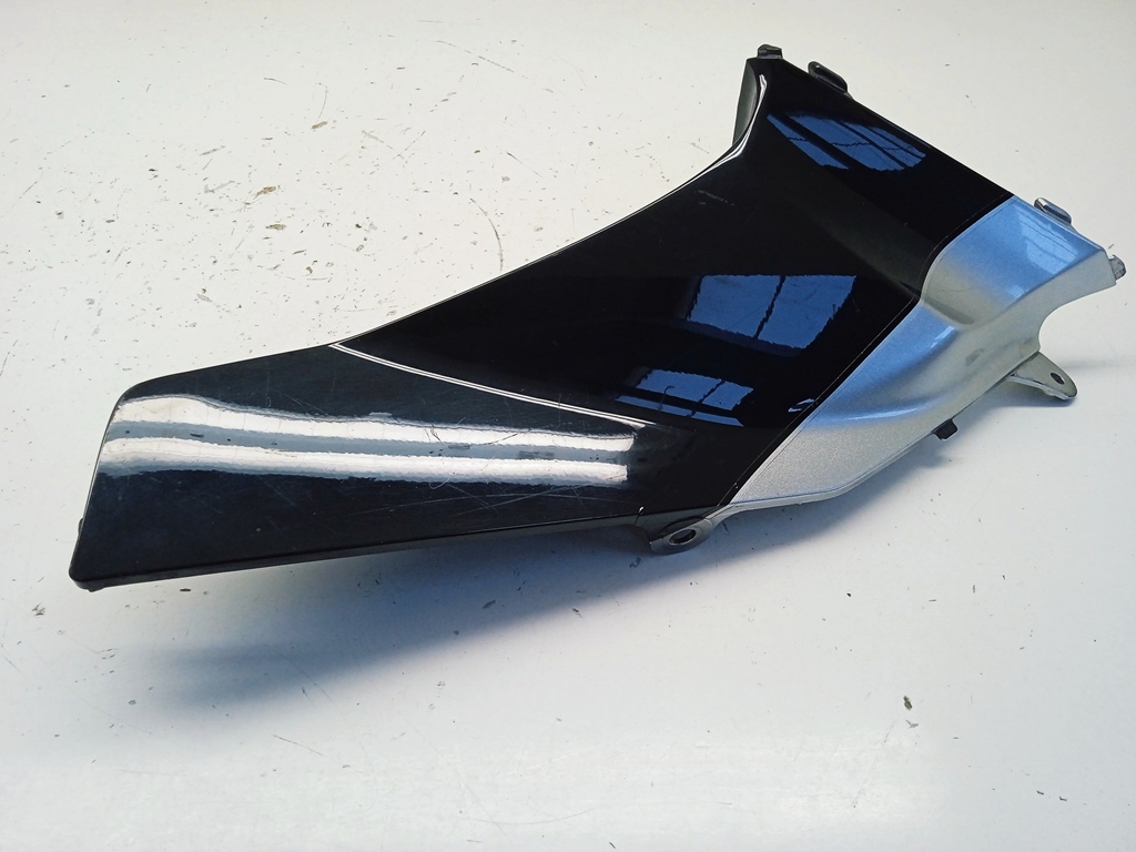 CUBIERTA DE CONDUCTO DE AIRE IZQUIERDO (1#) ( 64570-MEE ) SEGUN FOTOGRAFIAS HONDA CBR 600 RR \'05/\'06 (PC37) 1