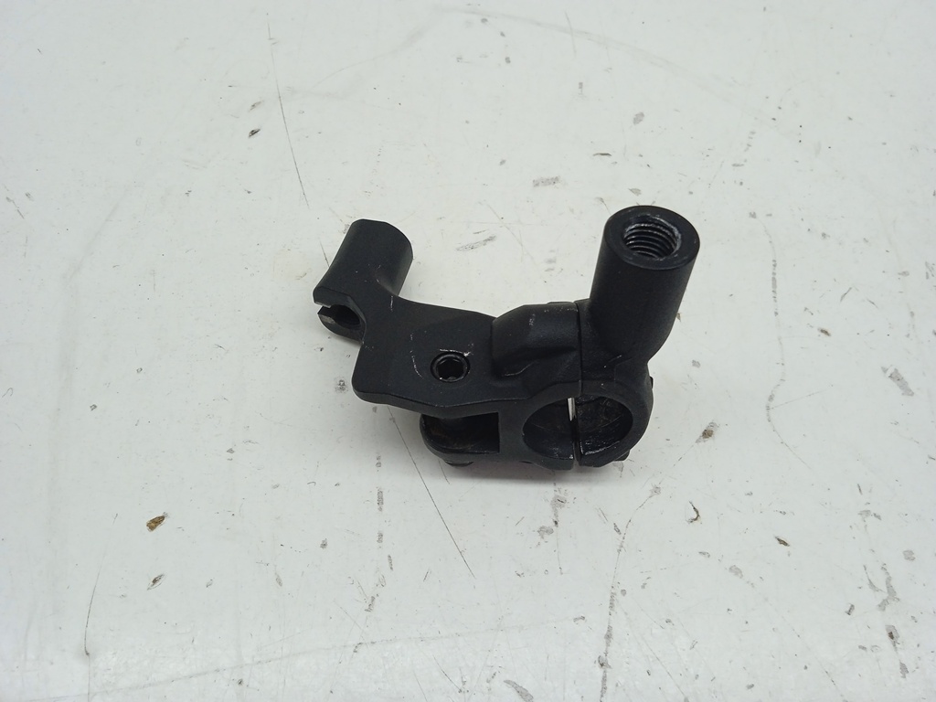 SOPORTE DE LA MANETA DE EMBRAGUE (1) SEGUN FOTOGRAFIAS KTM 890 SMT \'23 4