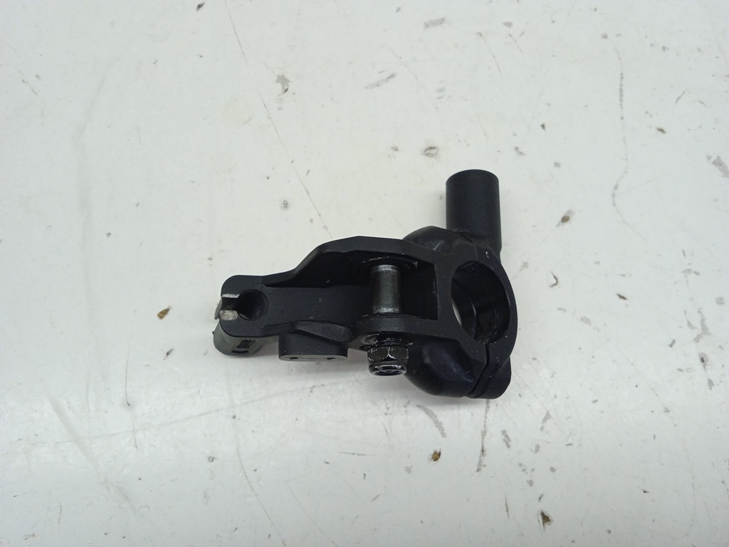 SOPORTE DE LA MANETA DE EMBRAGUE (1) SEGUN FOTOGRAFIAS KTM 890 SMT \'23 5