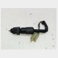 SENSOR / INTERRUPTOR DEL FRENO TRASERO (3) KAWASAKI ZZR 600 '90/'02 ( ZX600D Y ZX600E ) 4