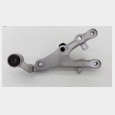 SOPORTE DEL POSAPIES DELANTERO DERECHO 2 YAMAHA YZF R6R (2007) 1